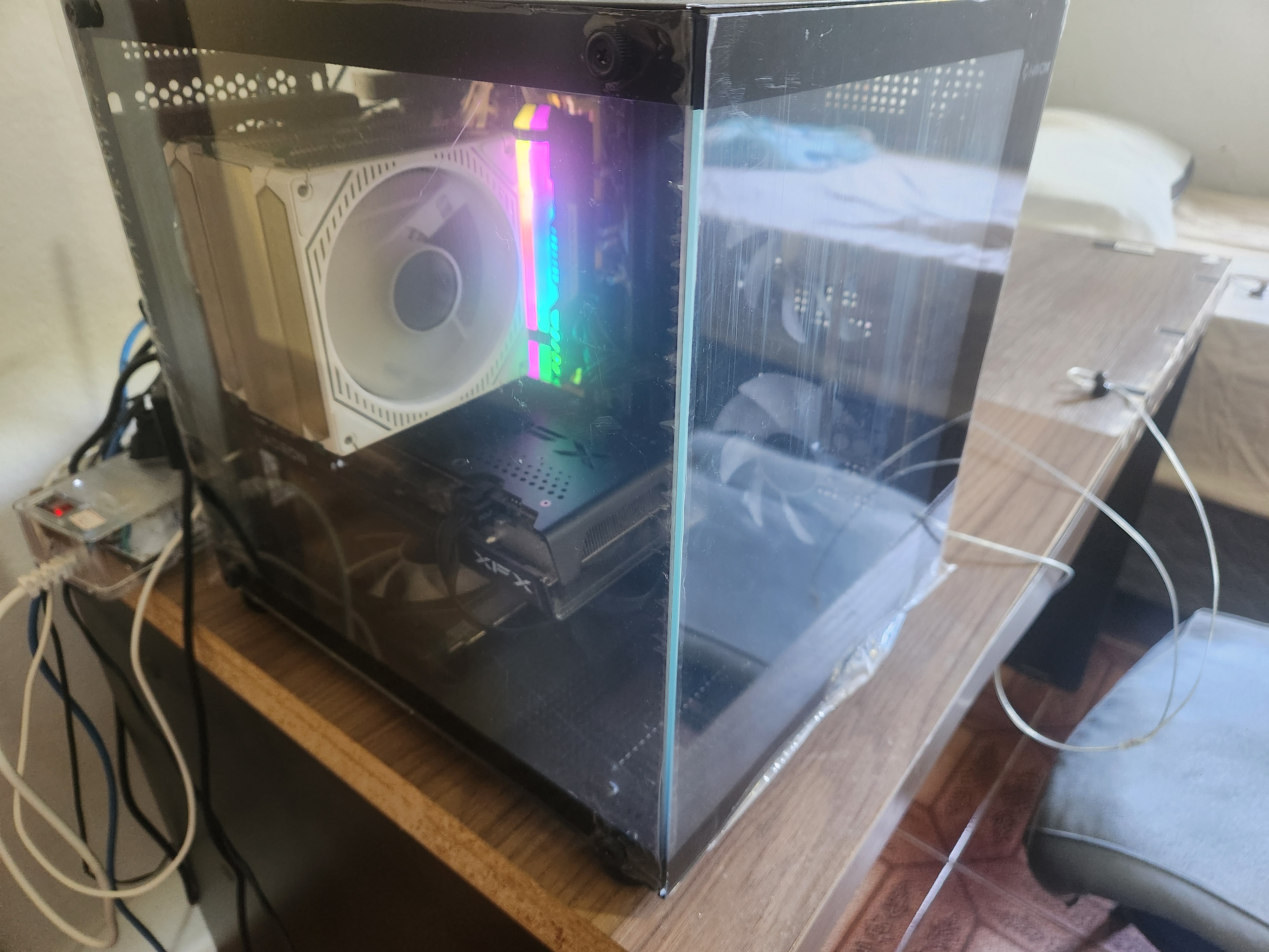 PC Gamer 5700X3D + RX5700 + 32GB RAM + 2TB SSD